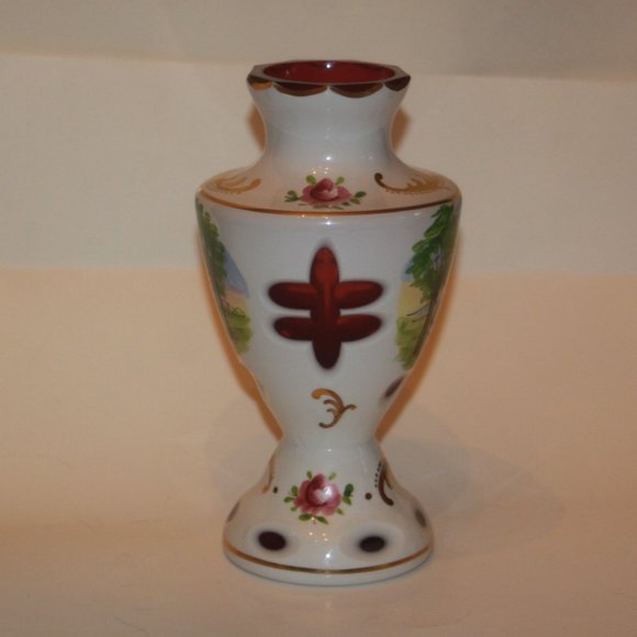 BOHEMIAN MOSER CZECH WHITE CASED CUT TO RED GLASS VASE SCENIC HAND PAINTED - Picture 2 of 9